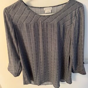 Van Heusen Gray Plaid Women's Blouse - Scoop Neck